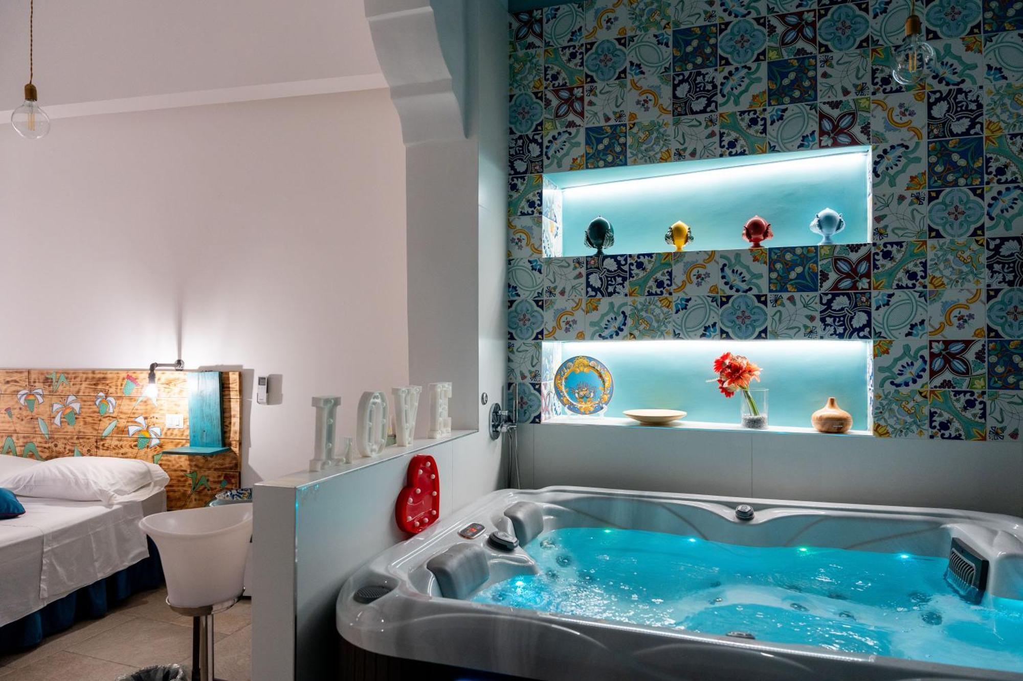 Palazzo Nicolaus Del Borgo Antico Bed and Breakfast Μπάρι Εξωτερικό φωτογραφία