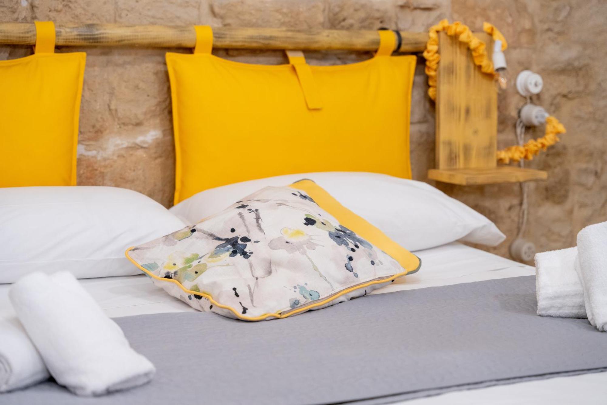 Palazzo Nicolaus Del Borgo Antico Bed and Breakfast Μπάρι Εξωτερικό φωτογραφία